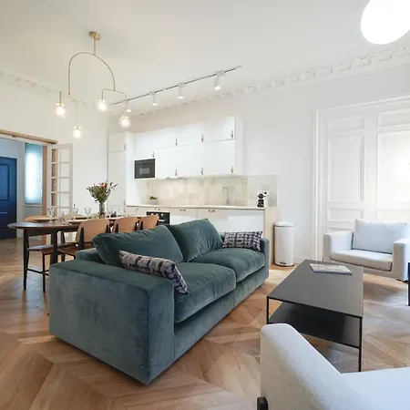 Parisuites Grands Boulevards Design Folies Bergères Parigi