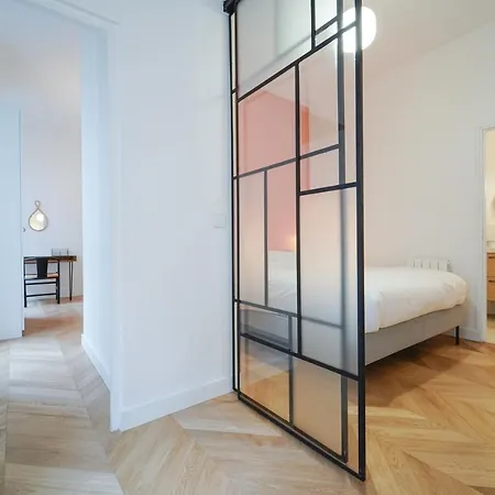 Parisuites Grands Boulevards Design Folies Bergères